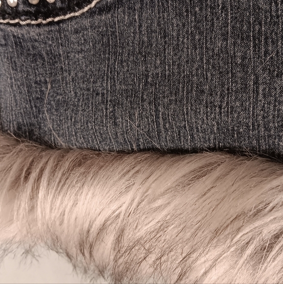 Custom Y2K Angels Jeans fur shorts - Picture 6 of 7